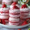 macaroons_with_strawberries_recipe_1